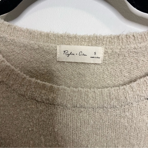 Rylee Cru Women's Cream Sweater with Horseshoe Design Western Cowgirl Horse - Picture 4 of 7